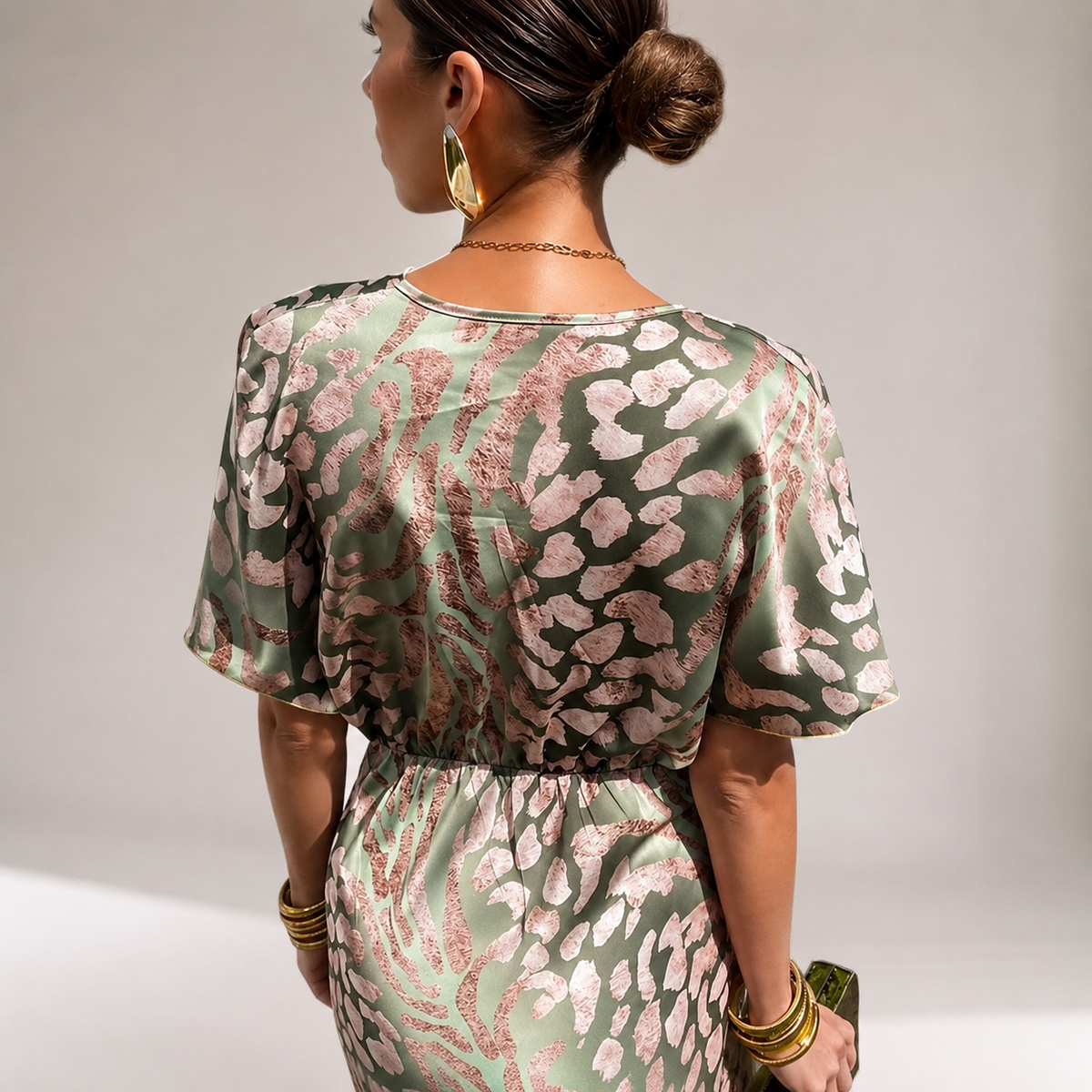 Teodora - Elegantes Damen-Maxikleid mit V-Ausschnitt