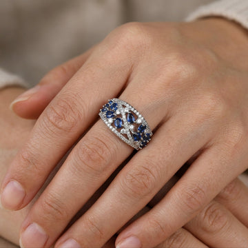 Julie – Vintage-Ring mit blauen Akzenten