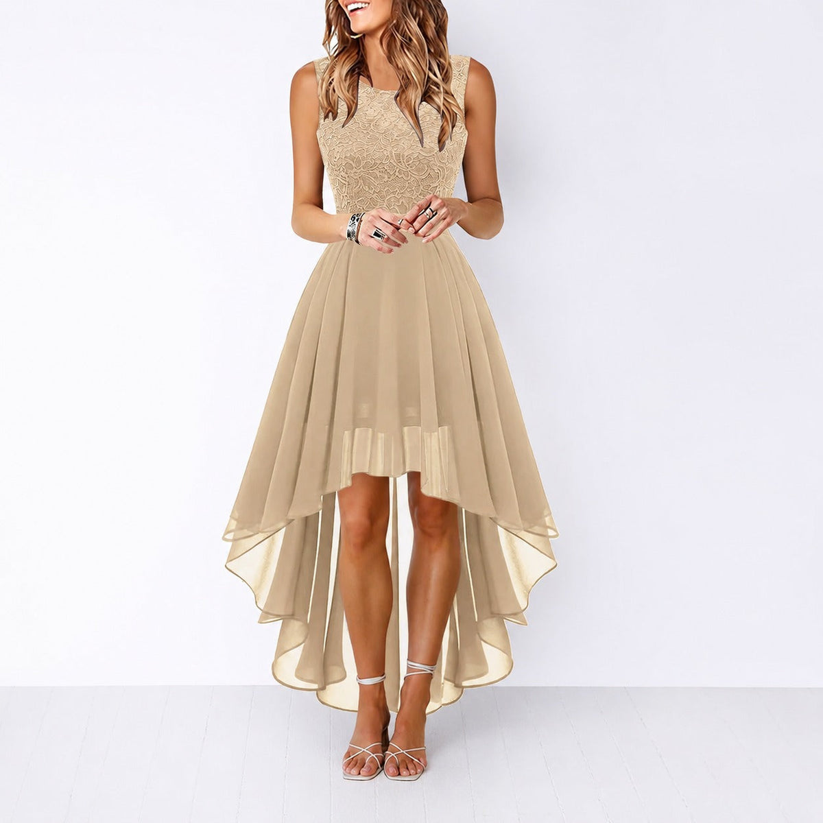 Airish - Attraktives asymmetrisches Kleid