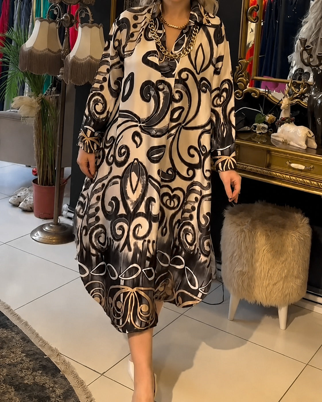 Paula - Weit geschnittenes, schickes Kleid