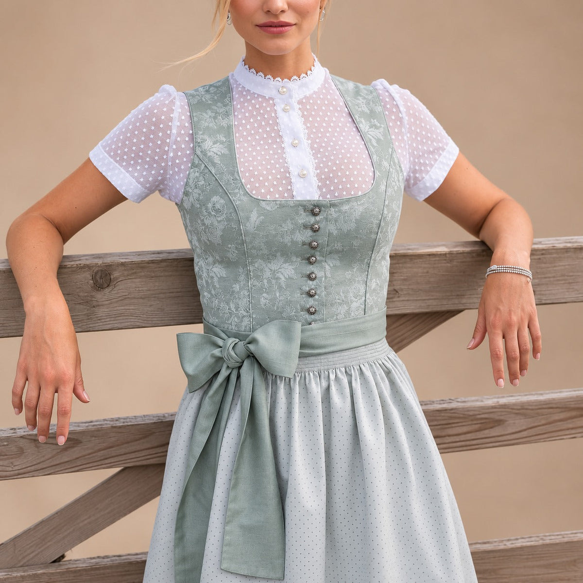 Cora - Klassisches Oktoberfestkleid mit Schleifendetail (Futter nicht enthalten)