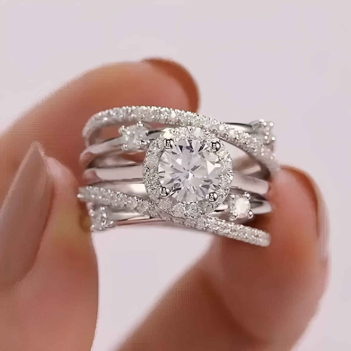 Ivanna – Ring mit verwobenem Design