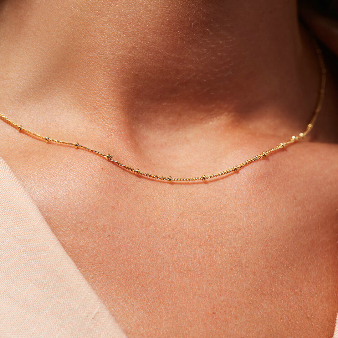 Reign – Goldene Kette