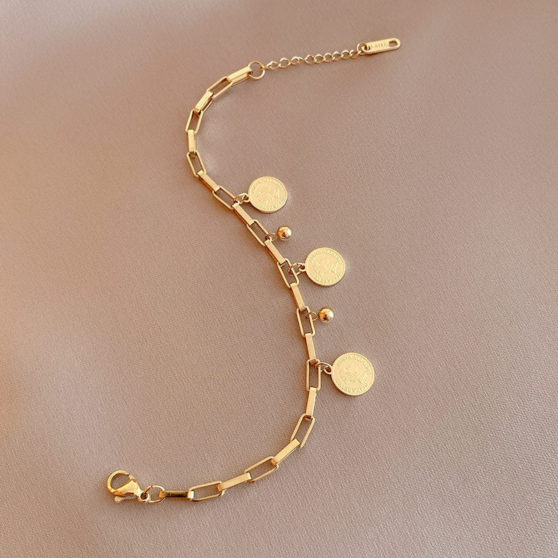 Maja – Einstellbares Armband mit Goldmünzen