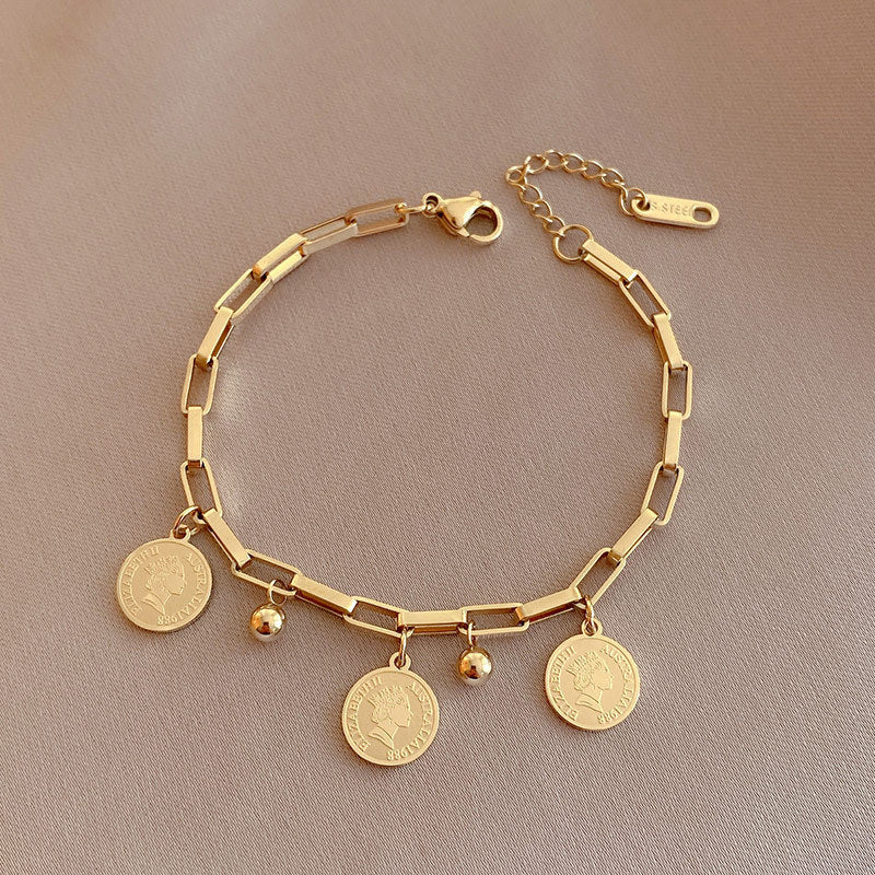 Maja – Einstellbares Armband mit Goldmünzen