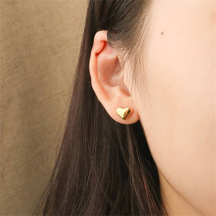 Mila – Herzohrringe in Gold
