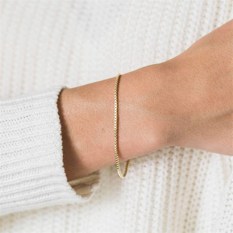 Victoria - Goldenes Kettenarmband
