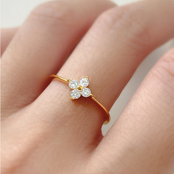 Mia – Ring mit Kleeblattmotiv