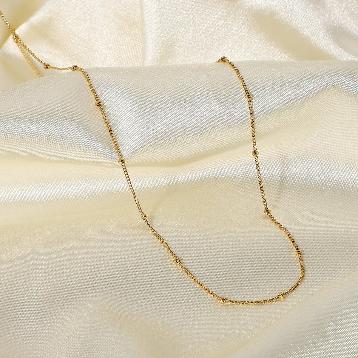 Reign – Goldene Kette