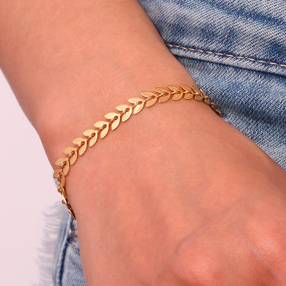 Delaida - Armband mit goldenem Blattdesign