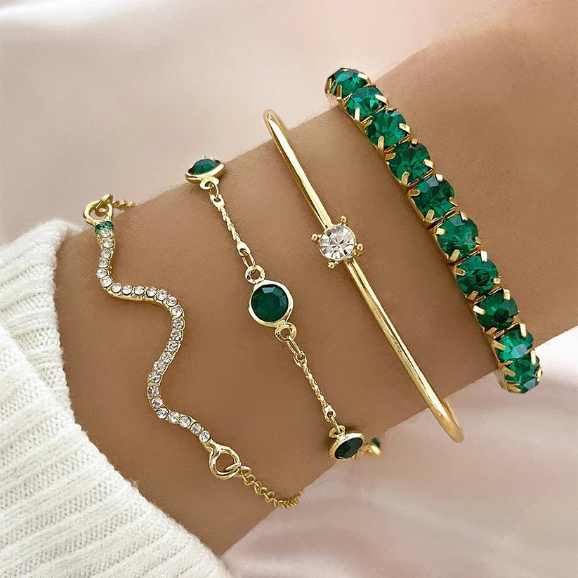 Camille – Stilvolles Armbandset mit grünen Steinen