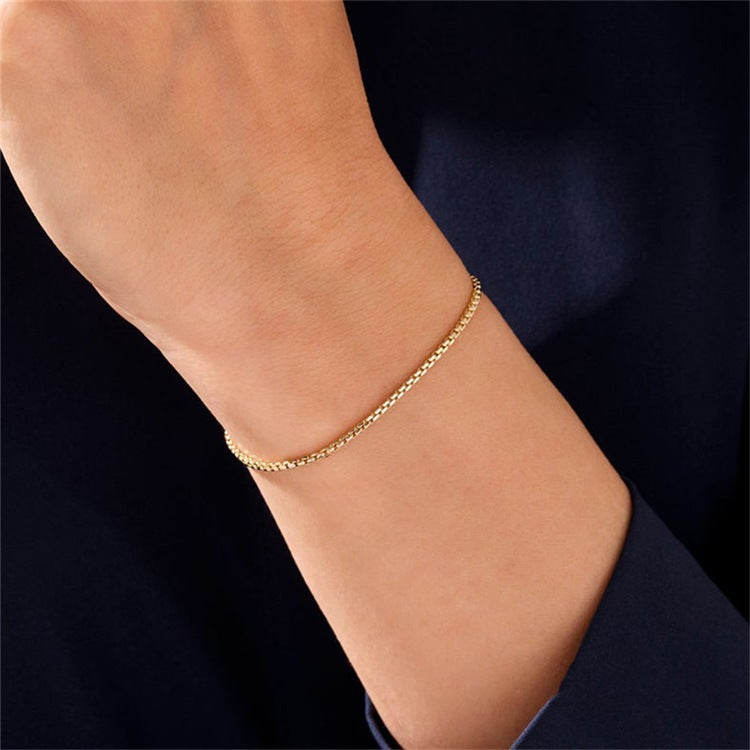 Victoria - Goldenes Kettenarmband
