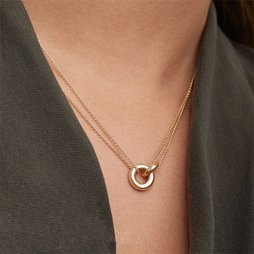 Sabrina - Goldene Kette