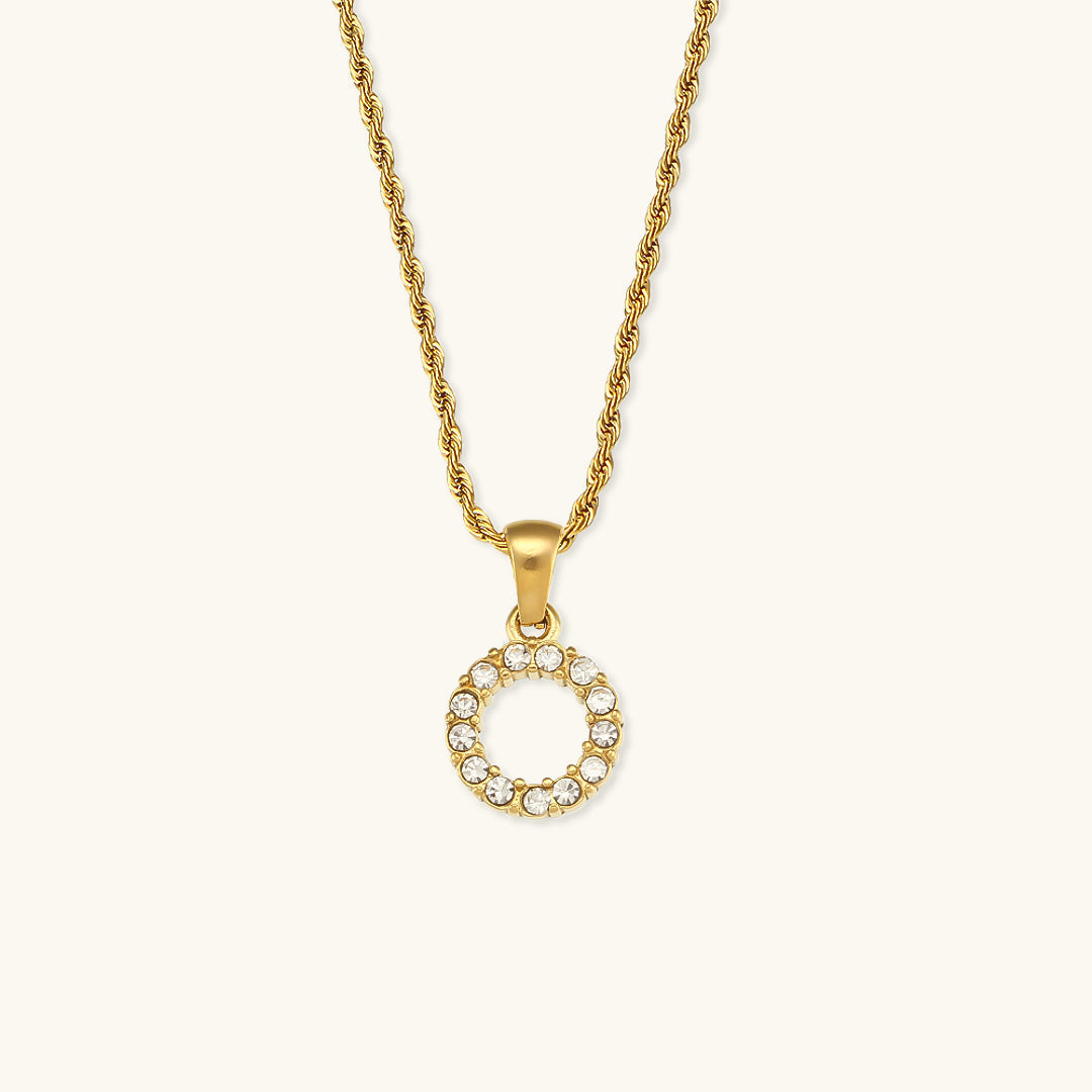 Maeve – Halskette mit Initialen und Glanzdetails