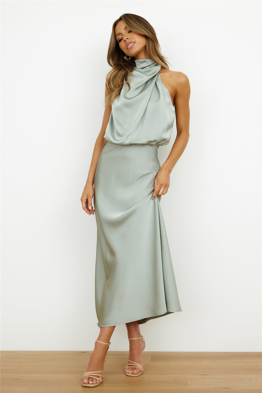 Elianna – Elegantes Midi-Kleid mit asymmetrischem Ausschnitt
