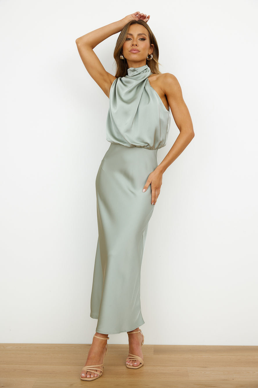 Elianna – Elegantes Midi-Kleid mit asymmetrischem Ausschnitt
