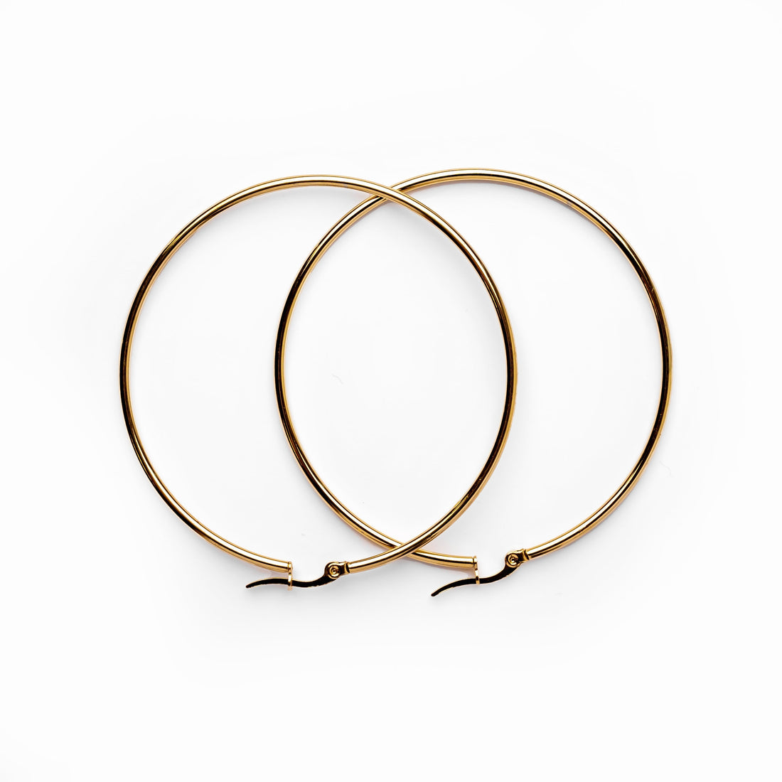 Camille – Stilvolle goldene Creolen