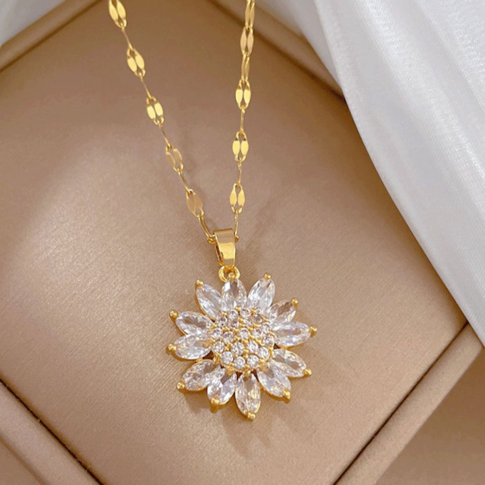 Anaya – Halskette mit strahlenden Sonnenblumen und Spitzen
