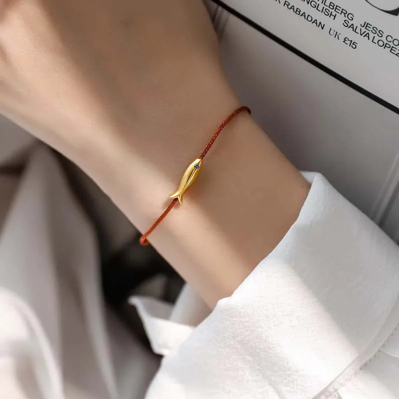 Solara – Zartes Glitzer-Fußarmband