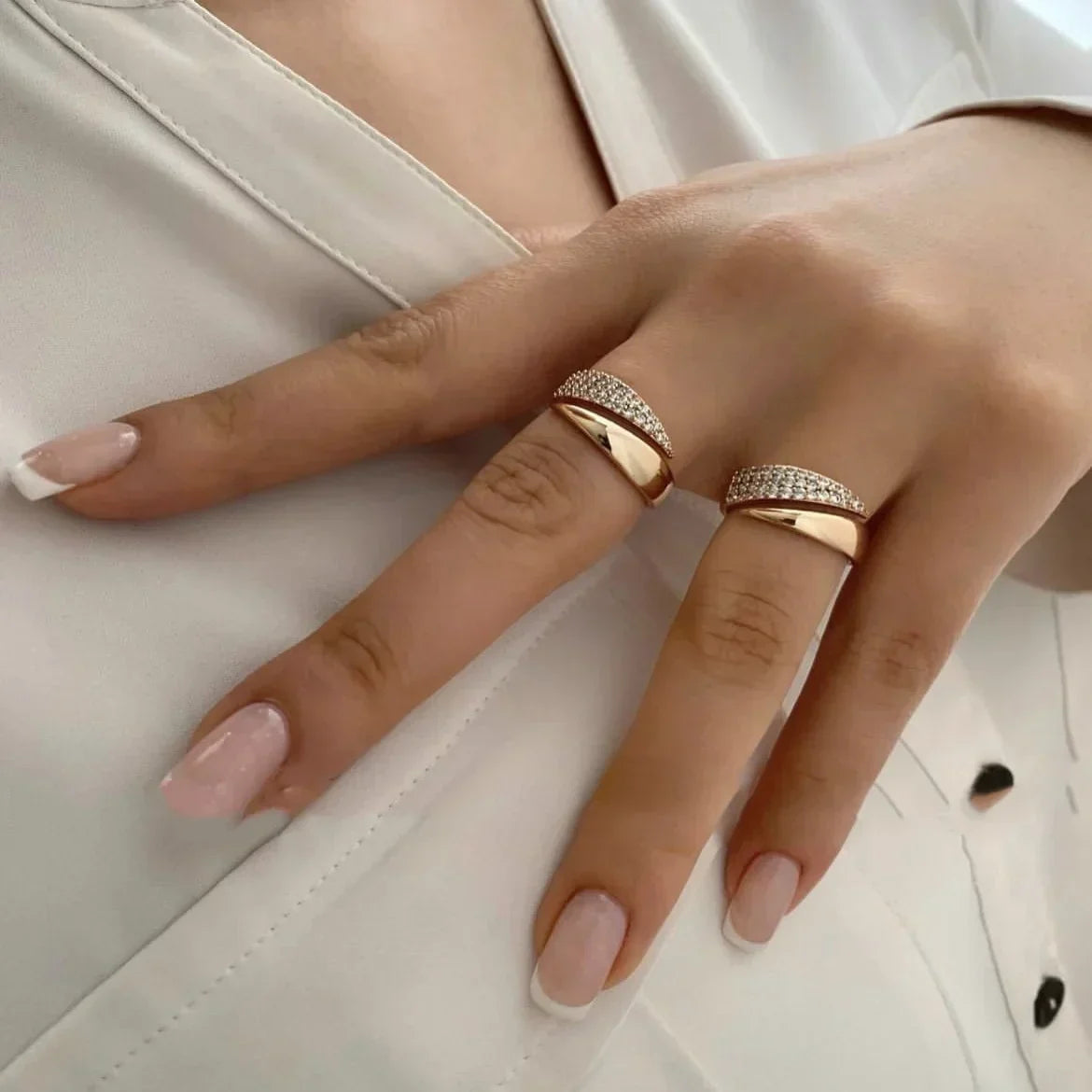 Irina – Gebogener Ring