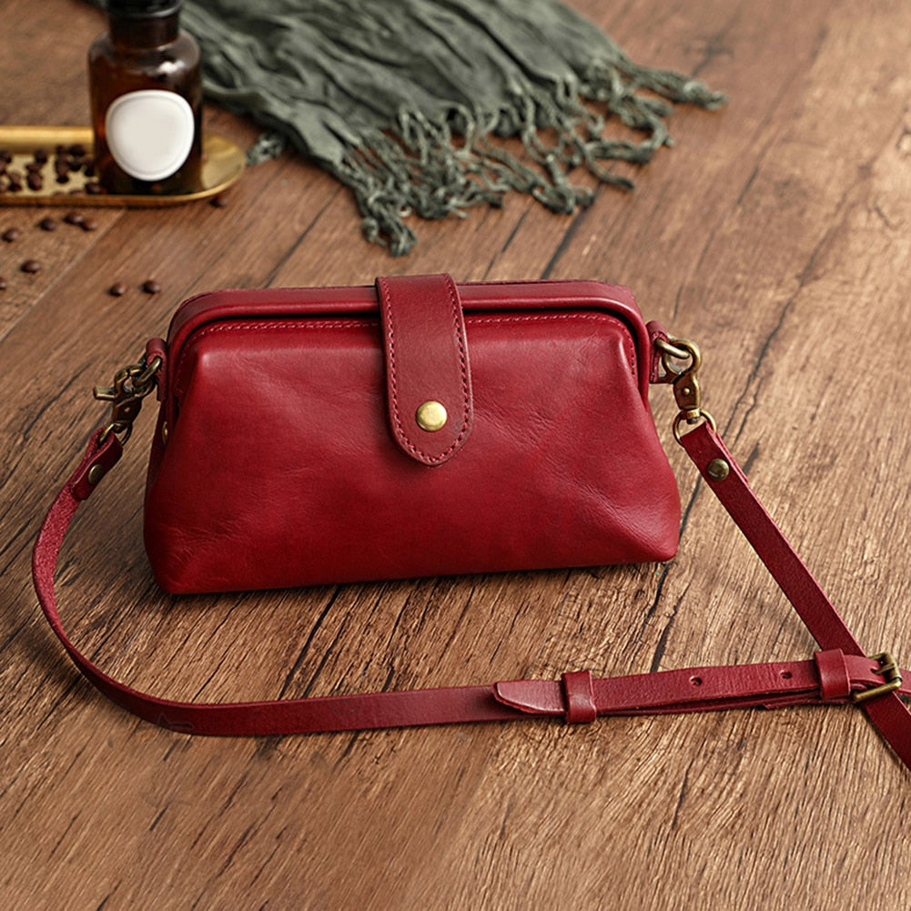 Fabienne - Handgefertigte Retro-Tasche