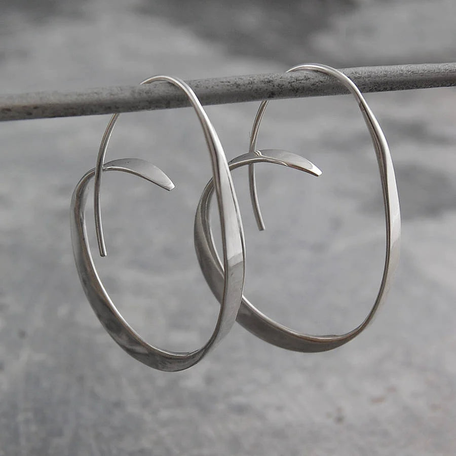 Becca – Spiralohrringe in stilvollem Design