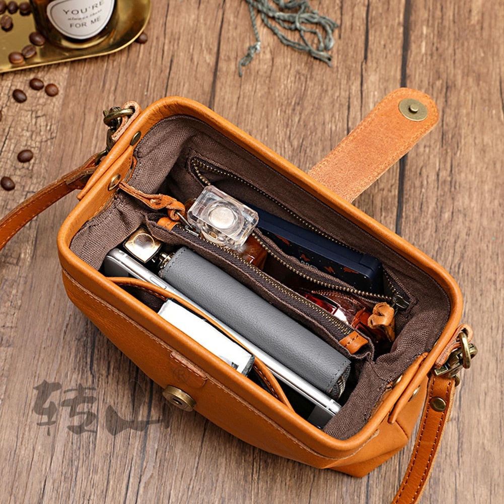 Fabienne - Handgefertigte Retro-Tasche