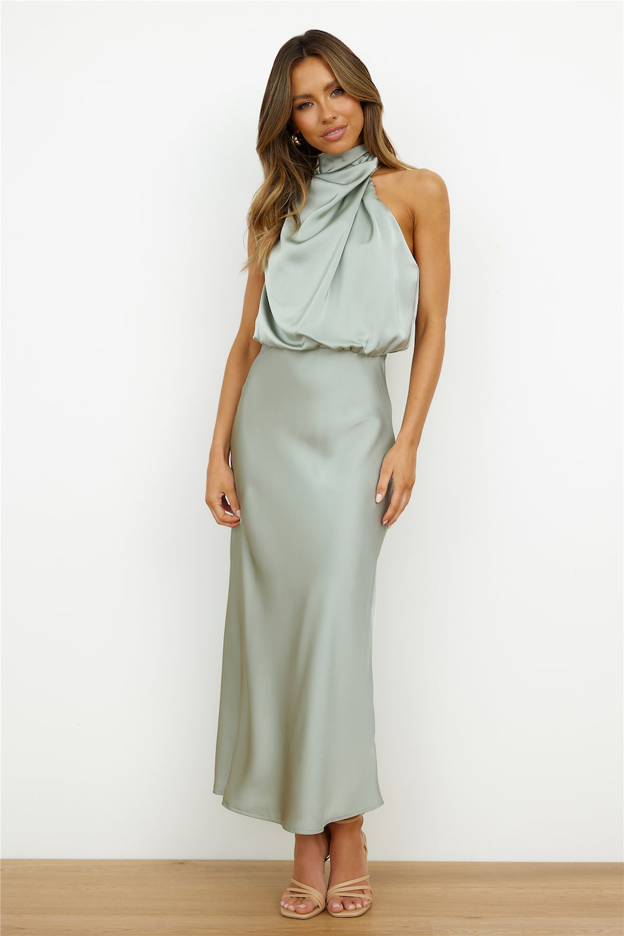 Elianna – Elegantes Midi-Kleid mit asymmetrischem Ausschnitt
