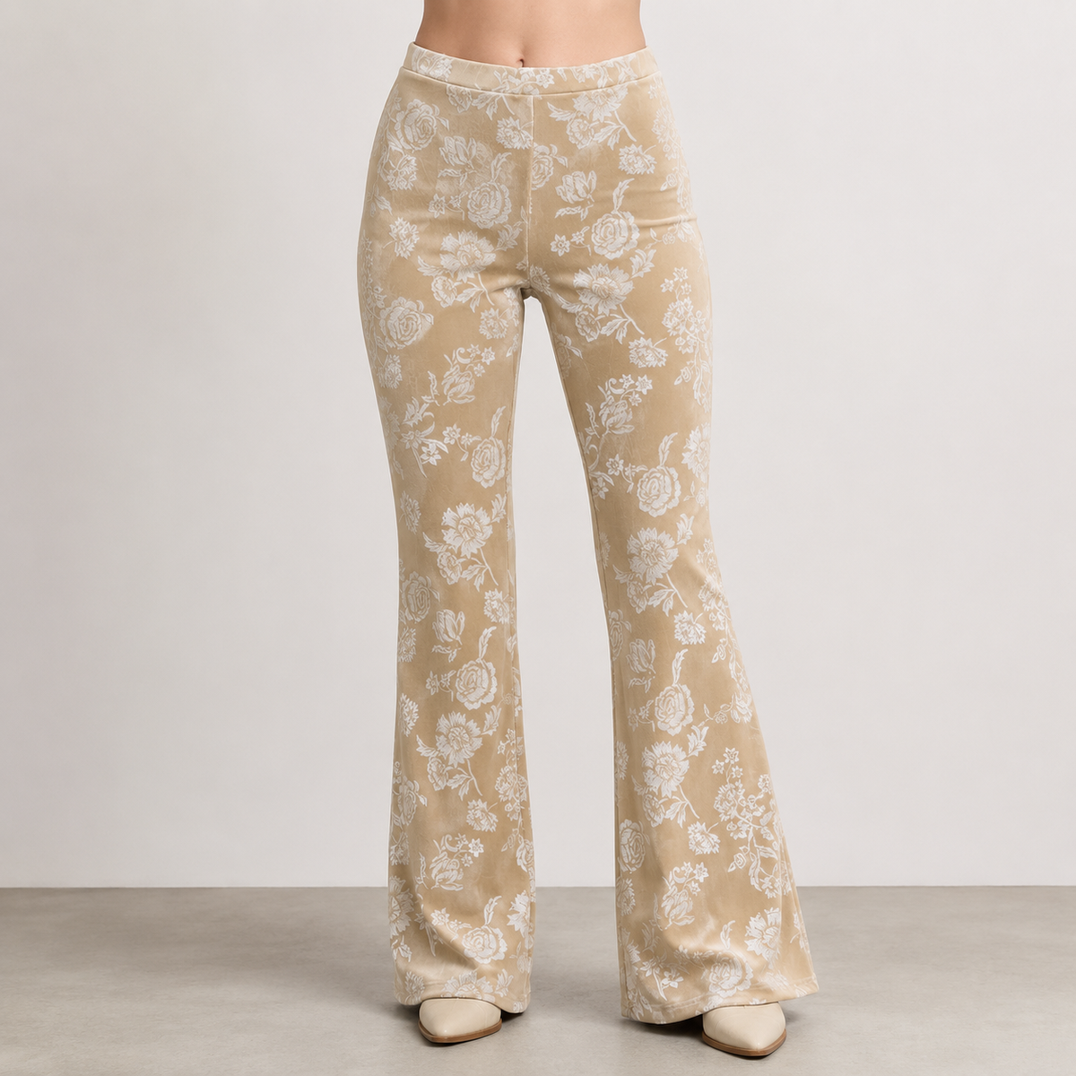 Rashel - Locker geschnittene Hose mit Blumenmuster