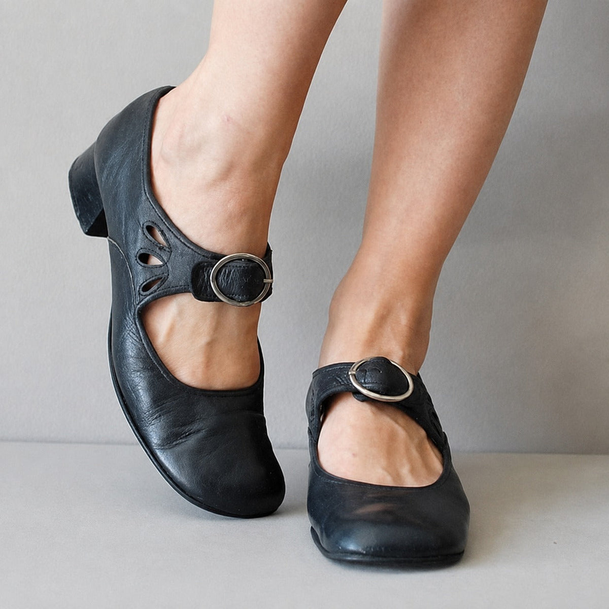 Beatrice - Stylische Sandalen mit einstellbarem Schnallenverschluss