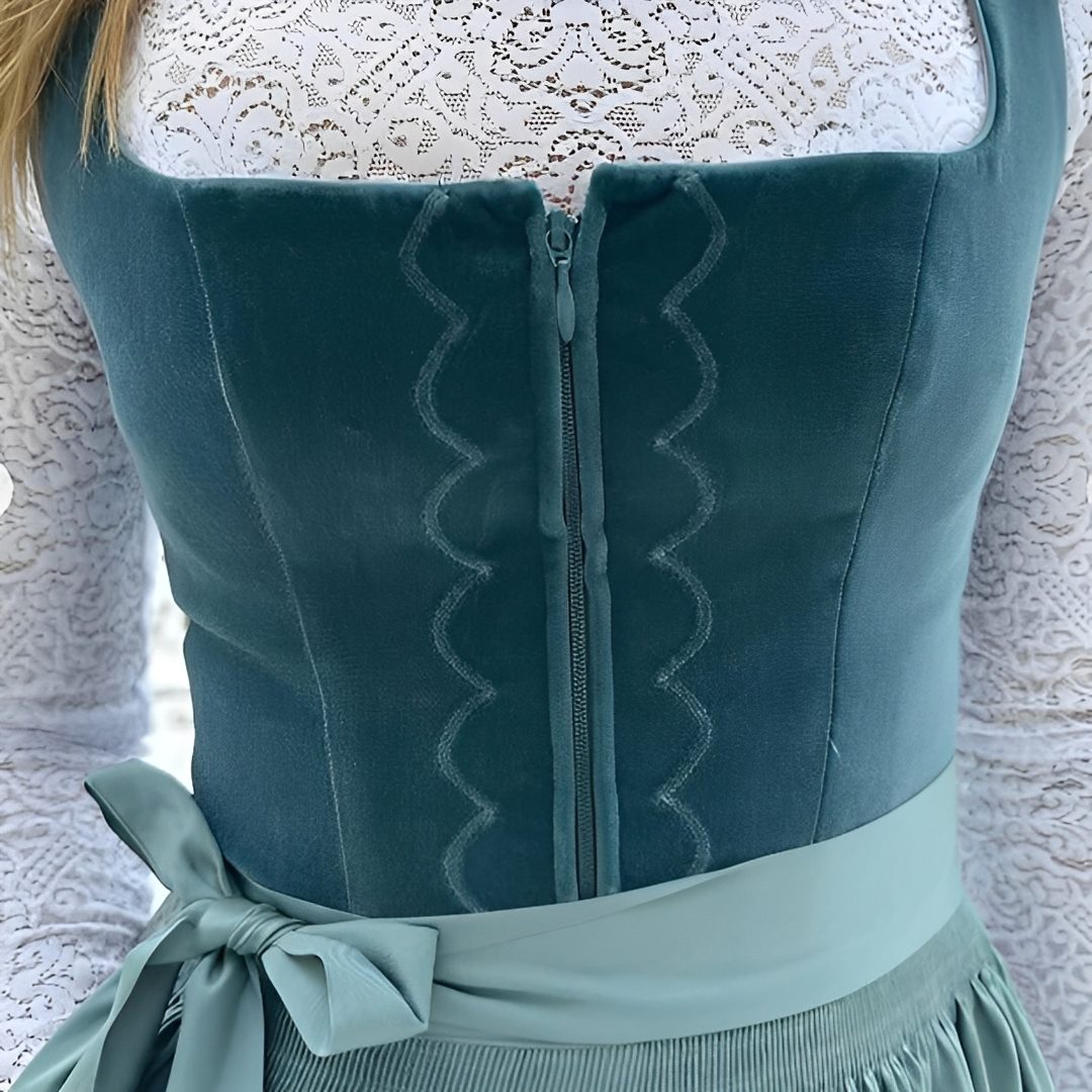 Muriel - Elegantes Oktoberfest-Dirndl für Damen (ohne Futter)