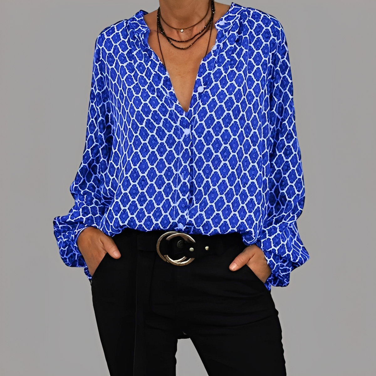 Lena - Schicke Bluse mit V-Ausschnitt