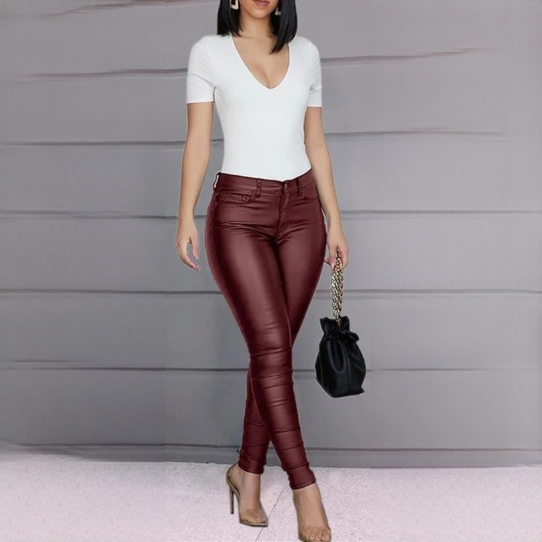Dina - Elegante und zeitgemäße Slim-Fit-Hose