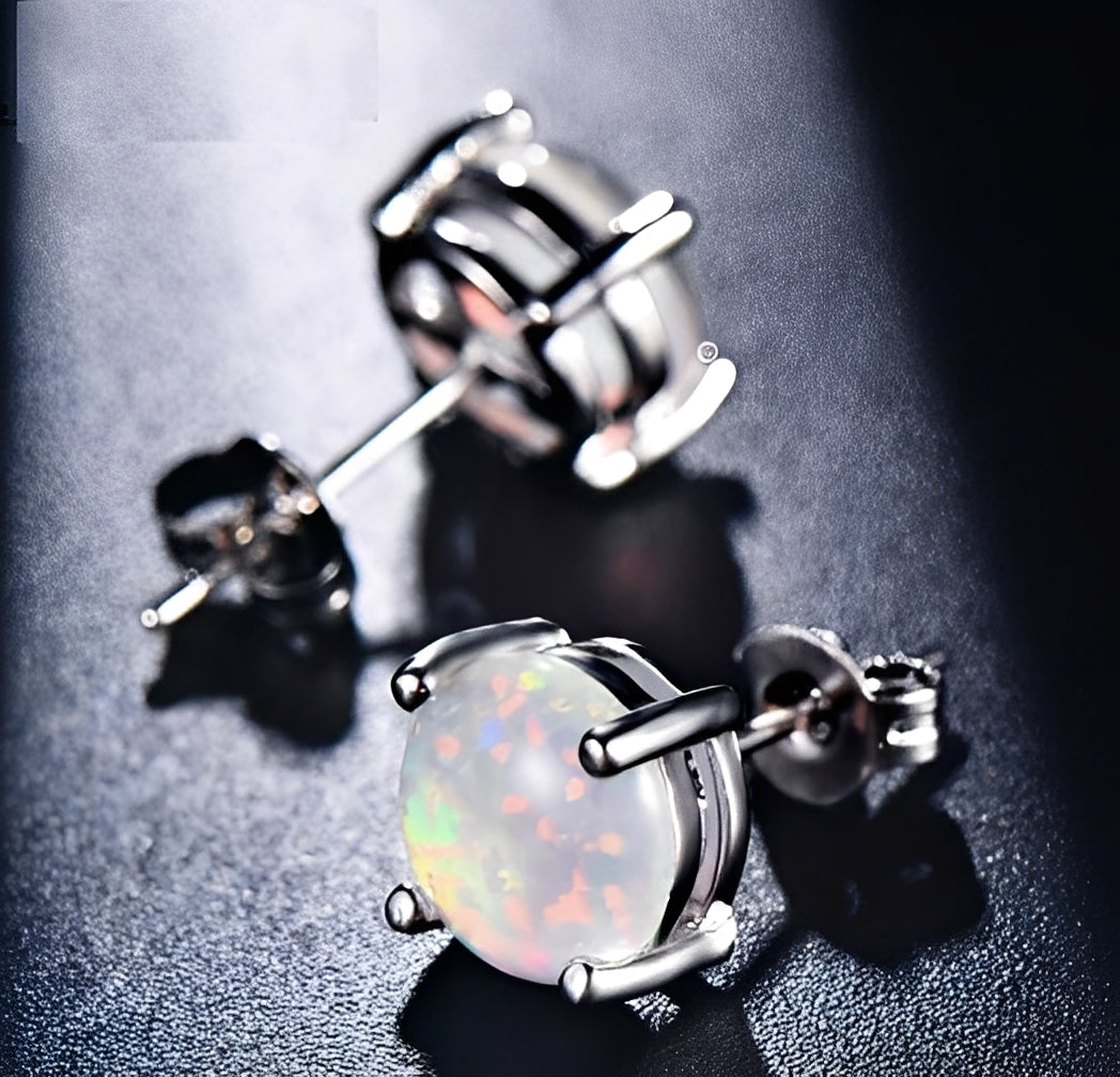 Camille – Stilvolle Ohrstecker mit Opal