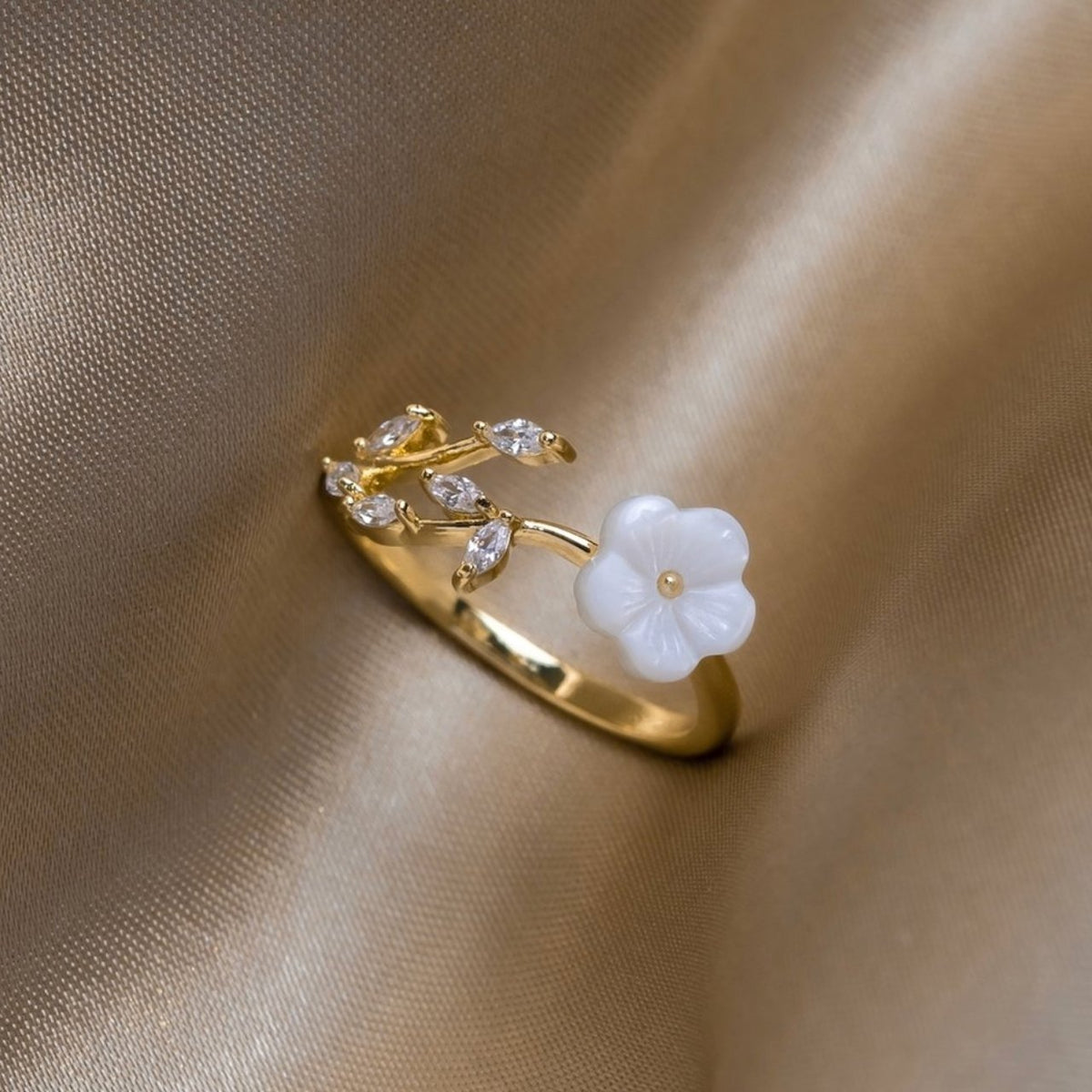 Wildblumenring mit floralem Design