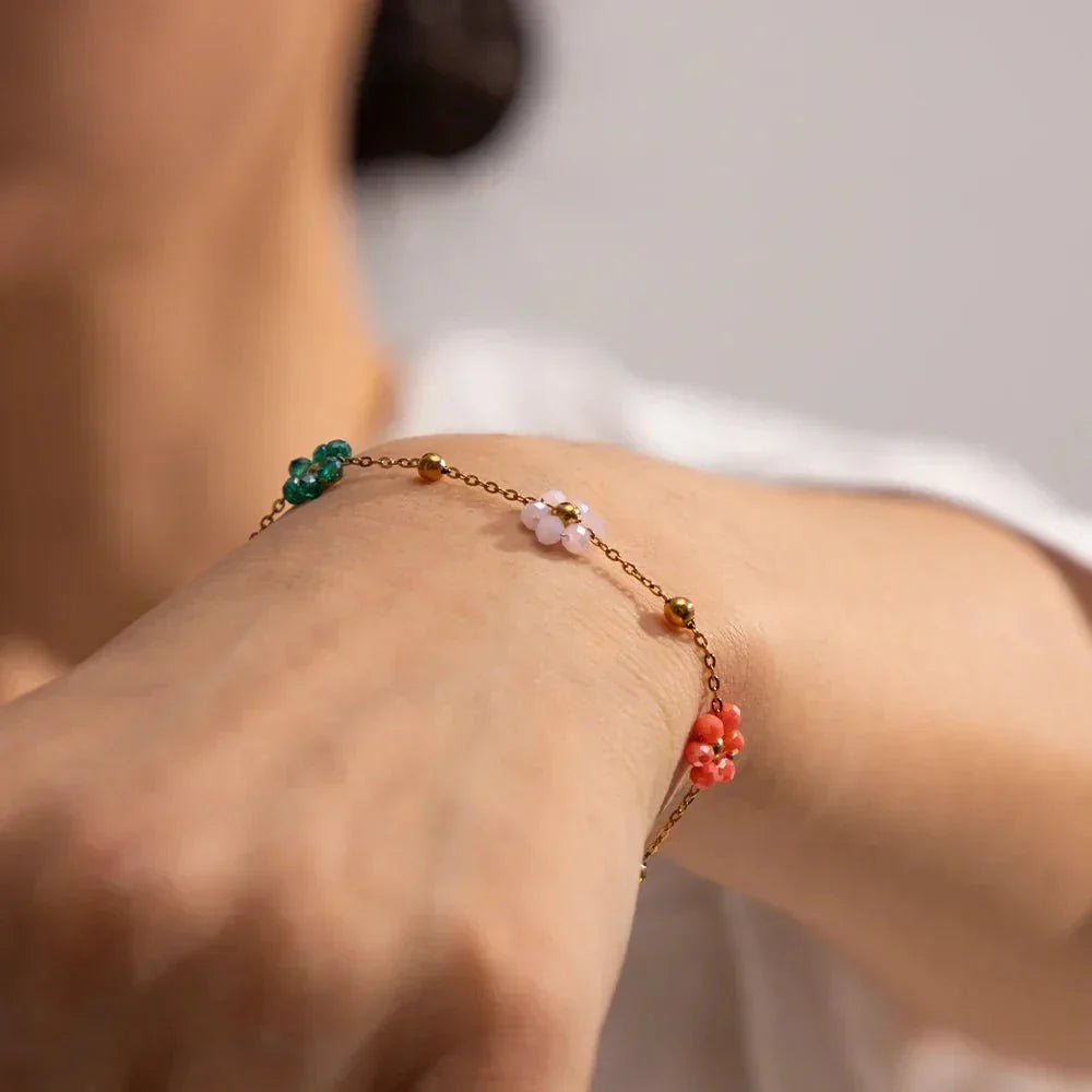Eliane – Schmuck mit Frühlingsblumen