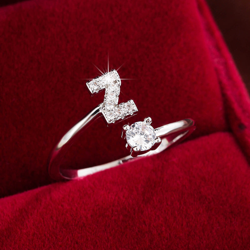 Nova – Stilvoller offener Ring mit Initiale