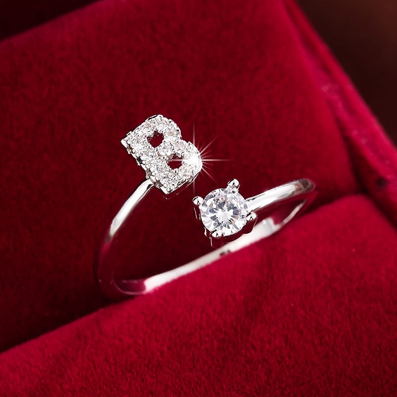 Nova – Stilvoller offener Ring mit Initiale