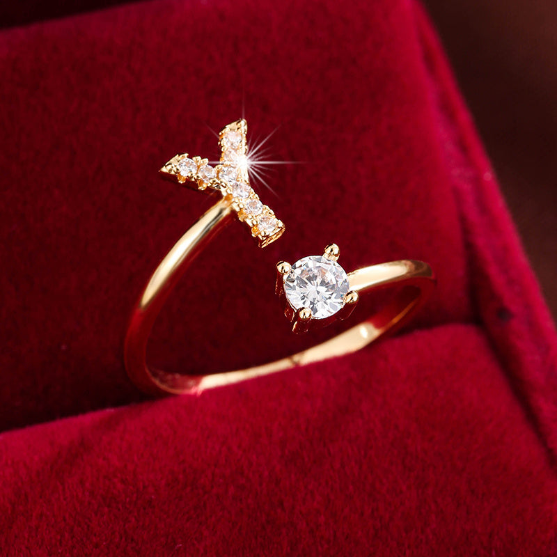 Nova – Stilvoller offener Ring mit Initiale