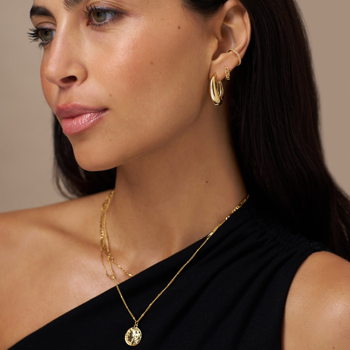 Bree – Eleganter Ohrstecker mit funkelnden Details