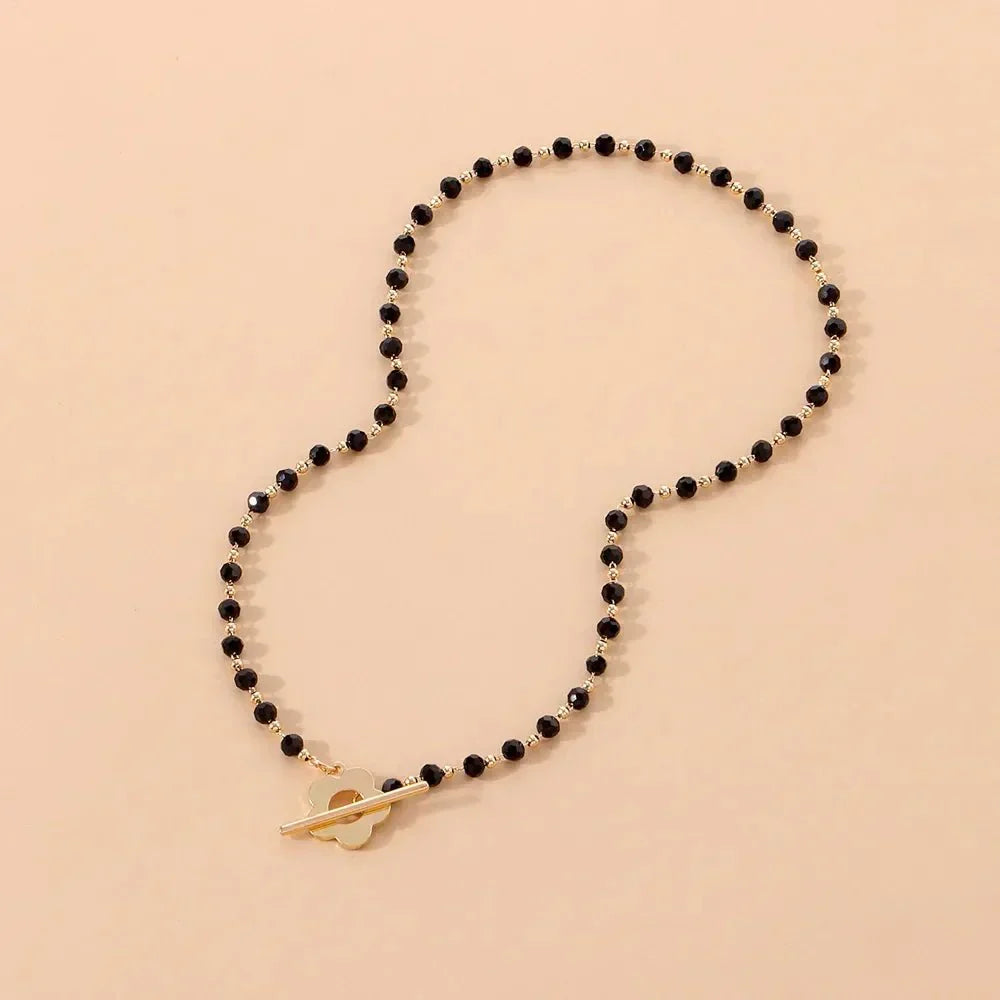 Naya - Choker Halskette mit Blumenverschluss