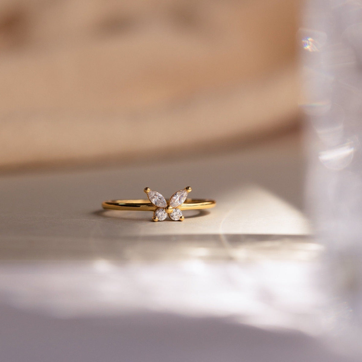 Schmetterling – Stilvoller Ring mit Glanzdetails