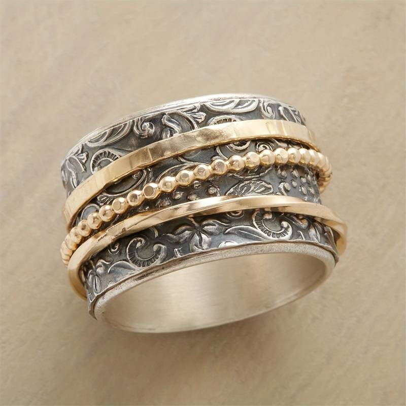 Cherilyn – Antiker Vintage-Ring in Gold und Silber