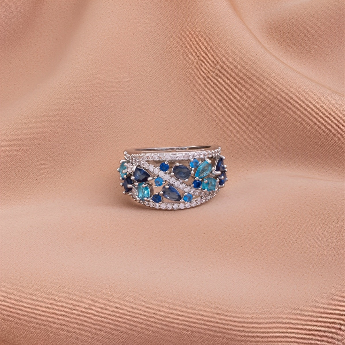 Julie – Vintage-Ring mit blauen Akzenten