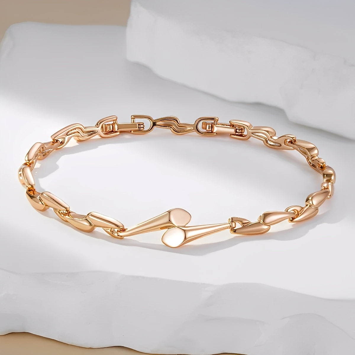 Lina – Stilvolles Armband in Gold
