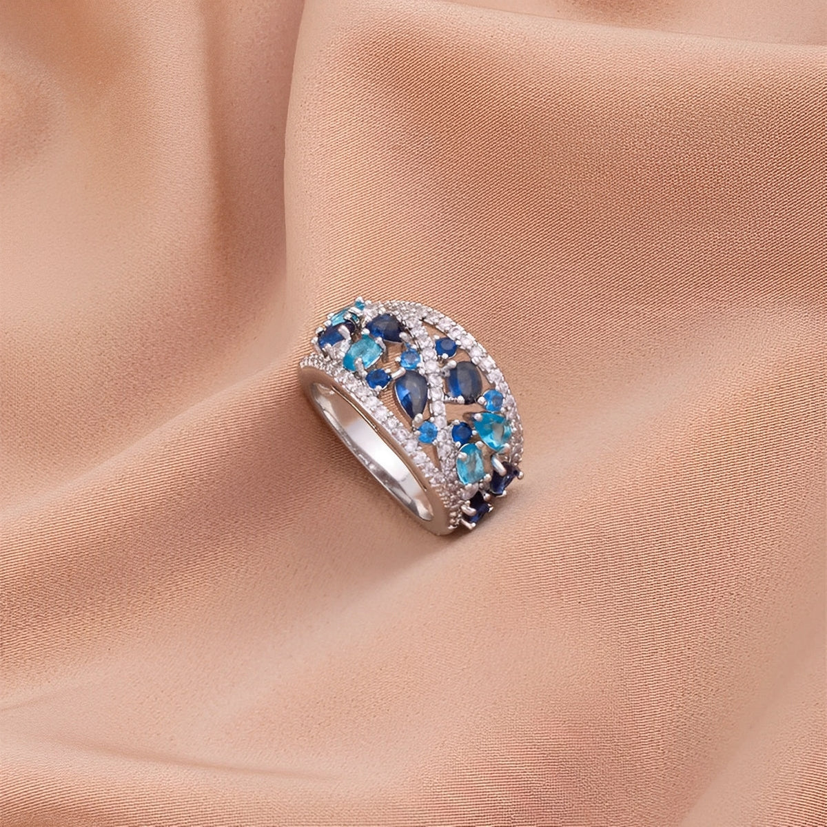 Julie – Vintage-Ring mit blauen Akzenten