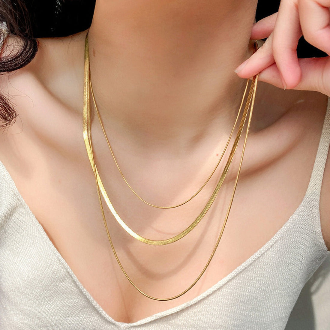 Ashley – Dreireihige Goldene Schlangenkette