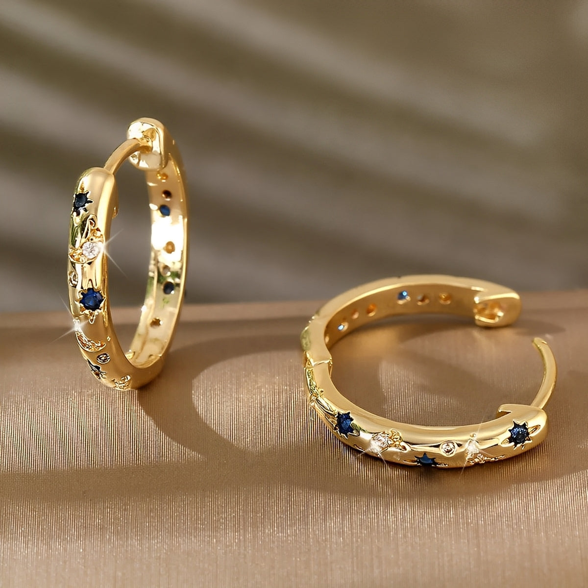 Maelis – Vintage Ohrringe mit blauen Akzenten
