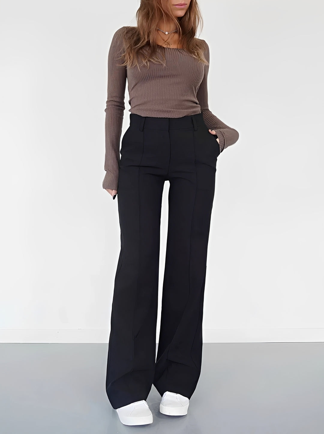 Nancy - Gerade geschnittene Bootcut-Hose für Damen