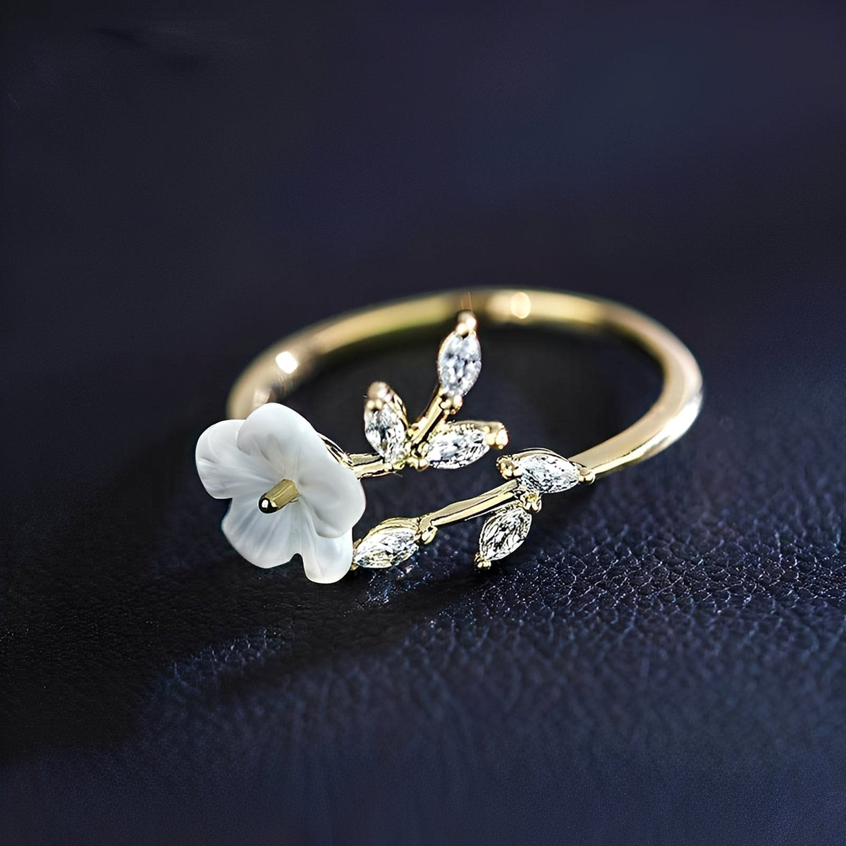 Mayla – Blumenring mit weißen Blumen